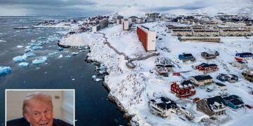 Papá monstruo declarado culpable de matar a CINCO de sus bebés después de que un pequeño cuerpo encontrado en un canal desatara un misterio "inquietante"