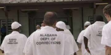 Prisioneros en Missouri informan que fueron obligados a palear nieve en temperaturas bajo cero