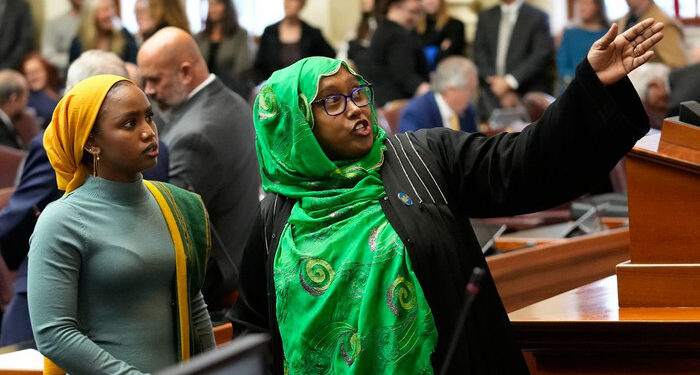 Sombras del engaño: desentrañando la red de fraude somalí en el sistema de bienestar social de Maine