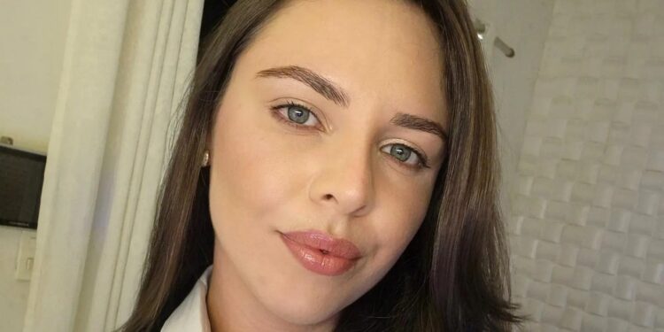 Trágica madre asesinada a puñaladas delante de su hijo de 3 años por la pareja de su ex que irrumpió en su casa en medio de un alboroto alimentado por los celos