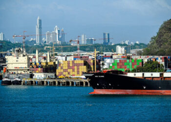 Tribunal dictamina que el control de CK Hutchison sobre los puertos del Canal de Panamá es "inconstitucional"