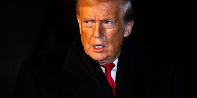 Trump atacó a Ilhan Omar en un discurso pocas horas antes de que fuera agredida