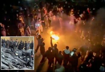 Trump es persuadido de "retrasar el bombardeo de Irán por parte de aliados y asistentes" por temor a que los ataques de venganza del ayatolá puedan conducir a una guerra total