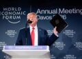 El presidente Donald Trump habla durante una recepción para líderes empresariales en la reunión anual del Foro Económico Mundial (FEM) en Davos, Suiza, el 21 de enero de 2026. (Chip Somodevilla/Getty Images)