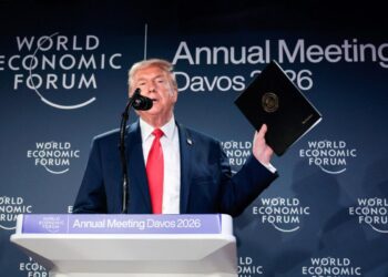 El presidente Donald Trump habla durante una recepción para líderes empresariales en la reunión anual del Foro Económico Mundial (FEM) en Davos, Suiza, el 21 de enero de 2026. (Chip Somodevilla/Getty Images)