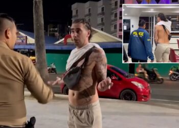 Un collage de imágenes que contiene 2 imágenes. La imagen 1 muestra al británico, de 23 años, arrestado por acto sexual con una mujer de 61 años, en la playa de la 'Sin City' tailandesa de Pattaya. La imagen 2 muestra al británico de 23 años, arrestado por acto sexual con una mujer de 61 años, en la playa de la 'Sin City' tailandesa de Pattaya.