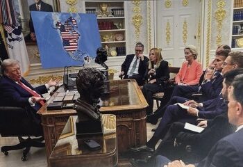 Vea el momento en que una ola de marejada ciclónica golpea una isla turística italiana mientras se emiten alertas rojas después del azote del ciclón y 190 evacuados