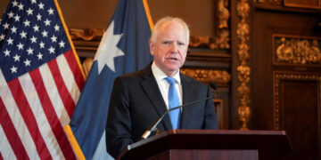 Walz responde a los informes de una investigación federal por presunta obstrucción a la aplicación de la ley
