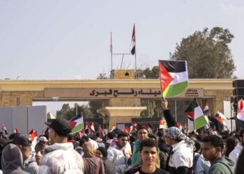 ¿Se abrirá alguna vez el cruce de Rafah? Los palestinos en Egipto esperan el prometido reingreso.