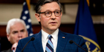 El presidente de la Cámara de Representantes dice que tiene votos para poner fin al cierre del gobierno esta semana