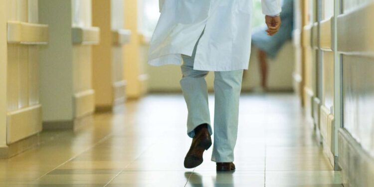 Hospital TN niega cirugía de esterilización a mujer, citando su “sagrada fertilidad”