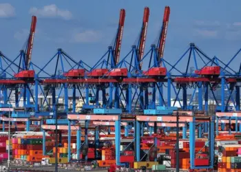 La UE insta a EE.UU. a respetar los términos del acuerdo comercial tras el fallo de la Corte Suprema