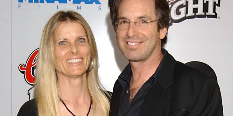 La ex esposa de Robert Carradine lo acusa de un accidente automovilístico intencional en 2015