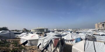 La “línea amarilla” de Israel es una trampa mortal para los palestinos. Condujimos hacia allí.