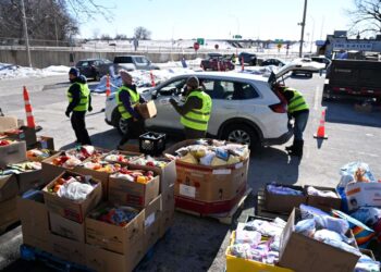 La organización anti-ICE está creando contrainstituciones basadas en el cuidado