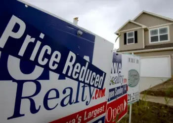 Share of New Homes Selling at a Discount Outpaces Existing Homes for First Time