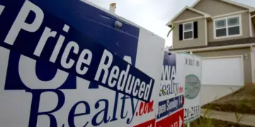 Share of New Homes Selling at a Discount Outpaces Existing Homes for First Time