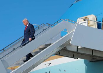 Los demócratas advierten sobre “agravios” en el plan de cambio de nombre del “Aeropuerto Trump” de Florida