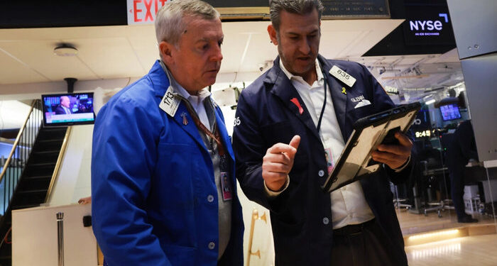 Revisión de Wall Street: Las ganancias corporativas ayudan a respaldar las ganancias mensuales de las acciones