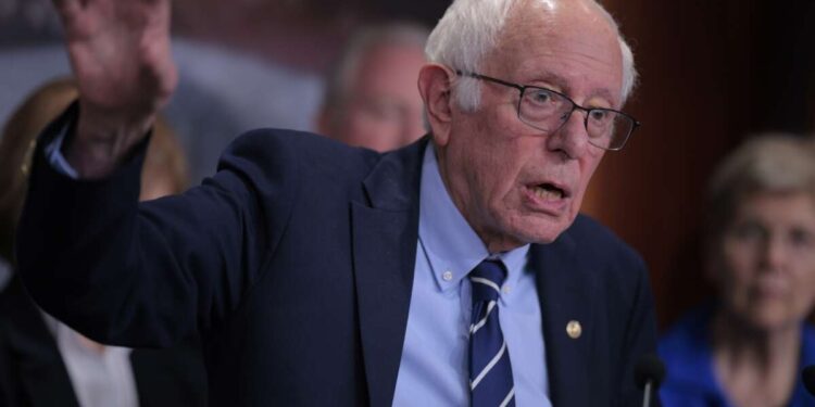 Todos los demócratas respaldaron la presión de Sanders para derogar $75 mil millones para que ICE deshaga los recortes de Medicaid