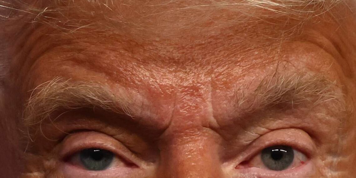 Trump ataca a los jueces como “antipatrióticos y desleales” tras fallo sobre aranceles