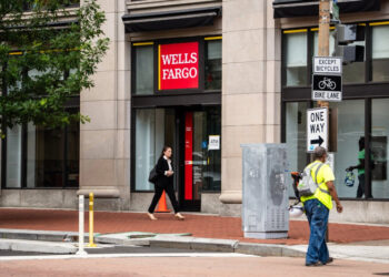 Wells Fargo sigue a JPMorgan al cortar vínculos con asesores de representación de accionistas