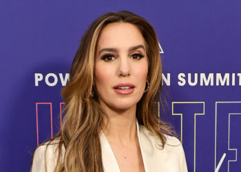 Christy Carlson Romano revela resultados positivos en las pruebas de detección del cáncer