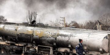 Dos semanas de guerra contra Irán generaron más emisiones de carbono que 84 países en un año