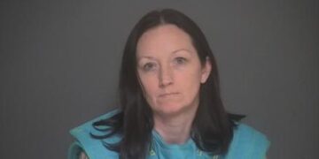 Elizabeth Dubois condenada a cadena perpetua por negar cuidados a su hijo