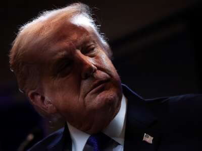 Menos de un tercio de los votantes estadounidenses dicen que aprueban la guerra de Trump contra Irán