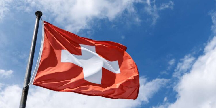 Suiza dice que está deteniendo las licencias de exportación de armas a EE. UU., citando neutralidad