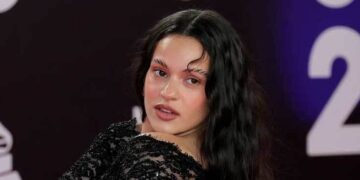 Suspenden concierto de Rosalía Milán por grave intoxicación alimentaria