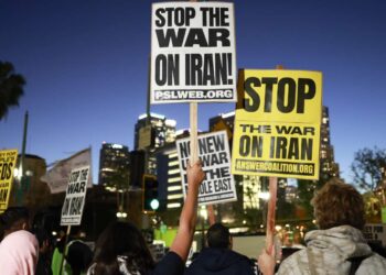 Trump dice que “las guerras se pueden librar 'para siempre'” mientras el gobierno se niega a dar un cronograma claro sobre Irán