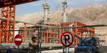 Trump Extends Pause on Iranian Energy Strikes to April 6