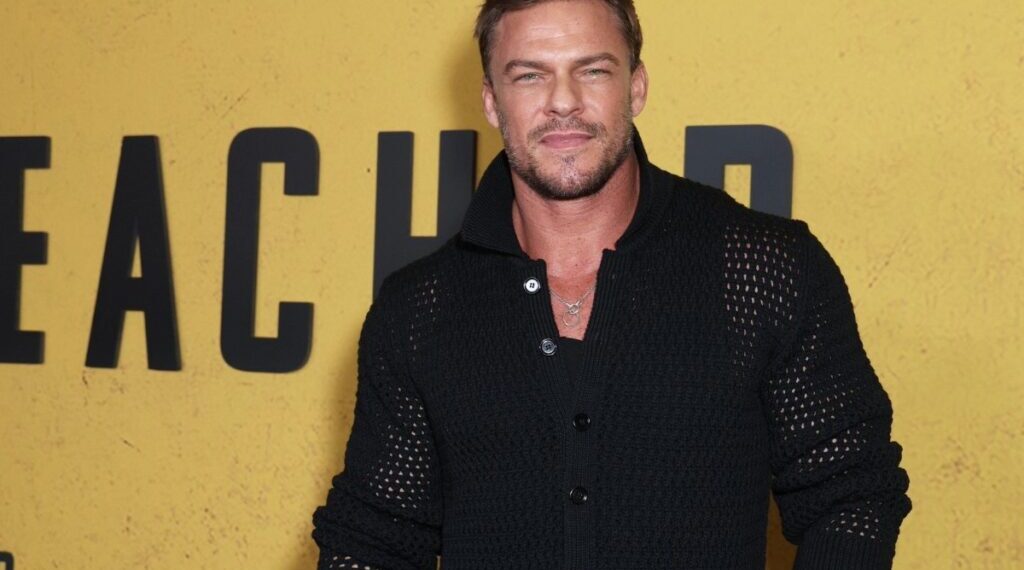 Lo que sucedió en el video del vecino de Alan Ritchson