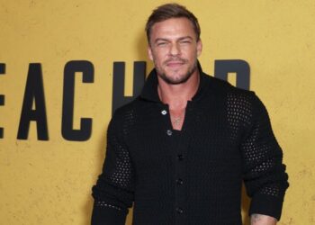 Lo que sucedió en el video del vecino de Alan Ritchson