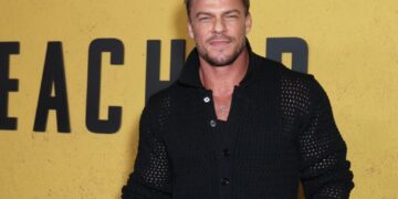 Lo que sucedió en el video del vecino de Alan Ritchson