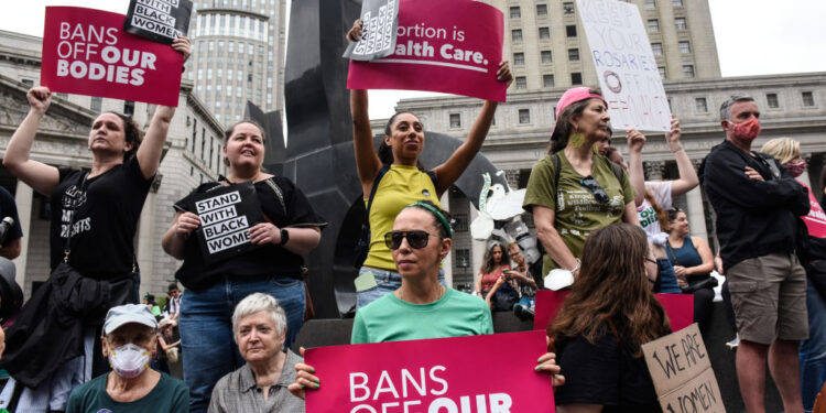 A pesar de los ataques en curso, aquí hay algunas victorias clave para el movimiento por el derecho al aborto
