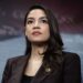 AOC: El acuerdo con Irán “no cambia nada” sobre la necesidad de acusar a Trump por amenaza genocida