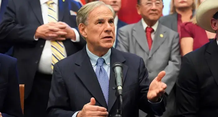 Abbott Threatens $200 Million in Funding Cuts Across Texas’s Largest Cities Over ICE Policies
