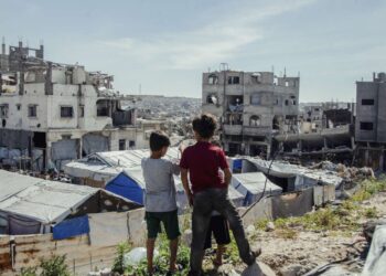 Alto funcionario de Biden: Israel cometió genocidio, pero Estados Unidos aún debe apoyarlo