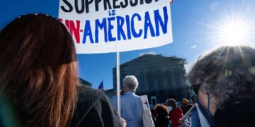 El fallo del Conservador SCOTUS derriba por completo la Ley de Derecho al Voto, dice Kagan