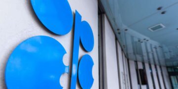 Emiratos Árabes Unidos dice que abandonará la OPEP, lo que supone un duro golpe para el cártel