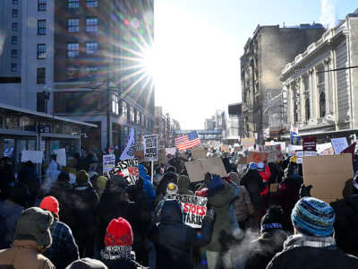 Fiscal de MN investiga arresto de ICE de ciudadano estadounidense como posible secuestro