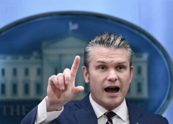 Horas después del alto el fuego, Hegseth exige que Irán entregue uranio o Estados Unidos se apoderará de él