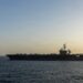 El USS Abraham Lincoln (CVN 72) lleva a cabo operaciones de bloqueo estadounidense en el Mar Arábigo el 16 de abril de 2026. (Marina de EE. UU. a través de Getty Images)