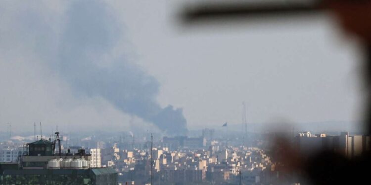 Israel ataca una fábrica farmacéutica en Teherán que fabricaba medicamentos contra el cáncer