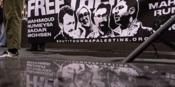 La administración Trump despide a los jueces que bloquearon las deportaciones de Öztürk y Mahdawi