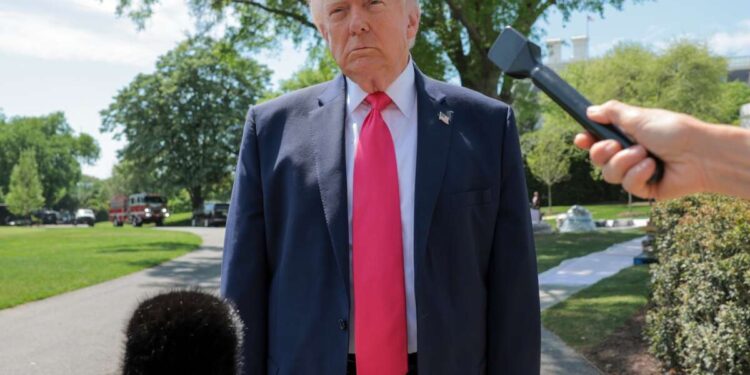 La evaluación del Pentágono contradice las afirmaciones de Trump sobre Irán mientras el público se opone a la guerra