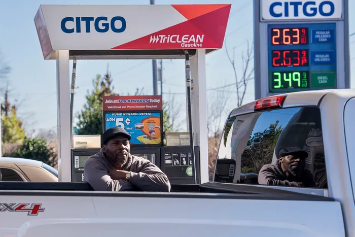 US Annual Inflation Shoots Up to 3.3 Percent, Highest Level Since May 2024